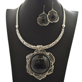 Antique Floral Thread Necklace Set