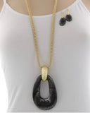 Black Acrylic Pendant Necklace Set