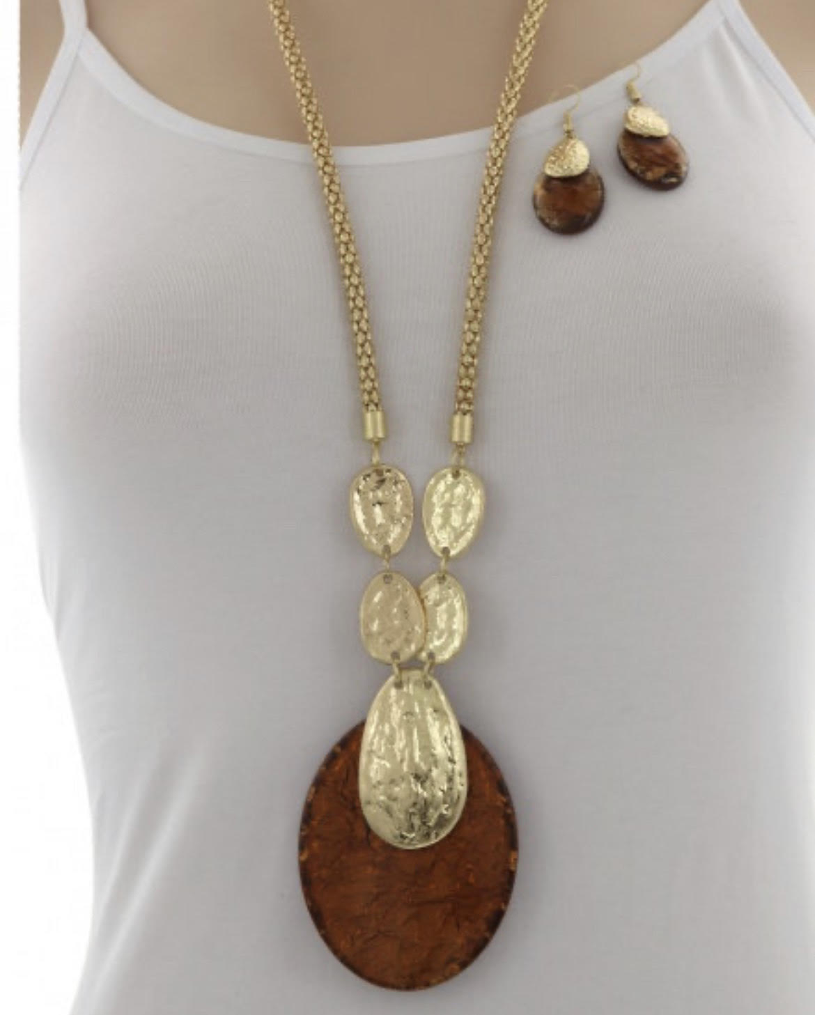 Brown Acrylic Pendant Necklace Set